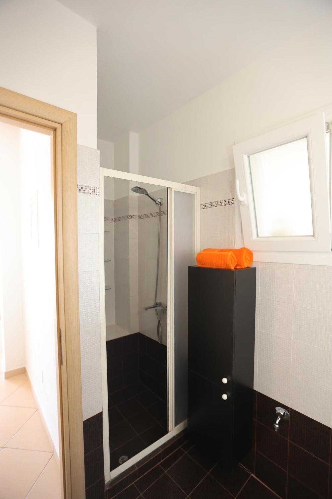 Ebatis Guesthouse Vári Buitenkant foto